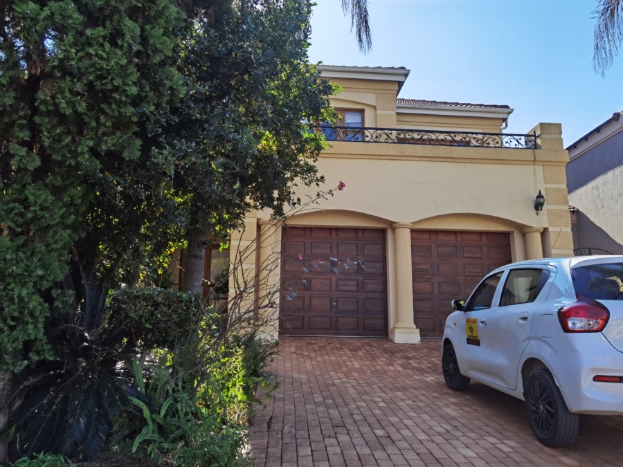 3 Bedroom Property for Sale in Kosmos Ridge North West